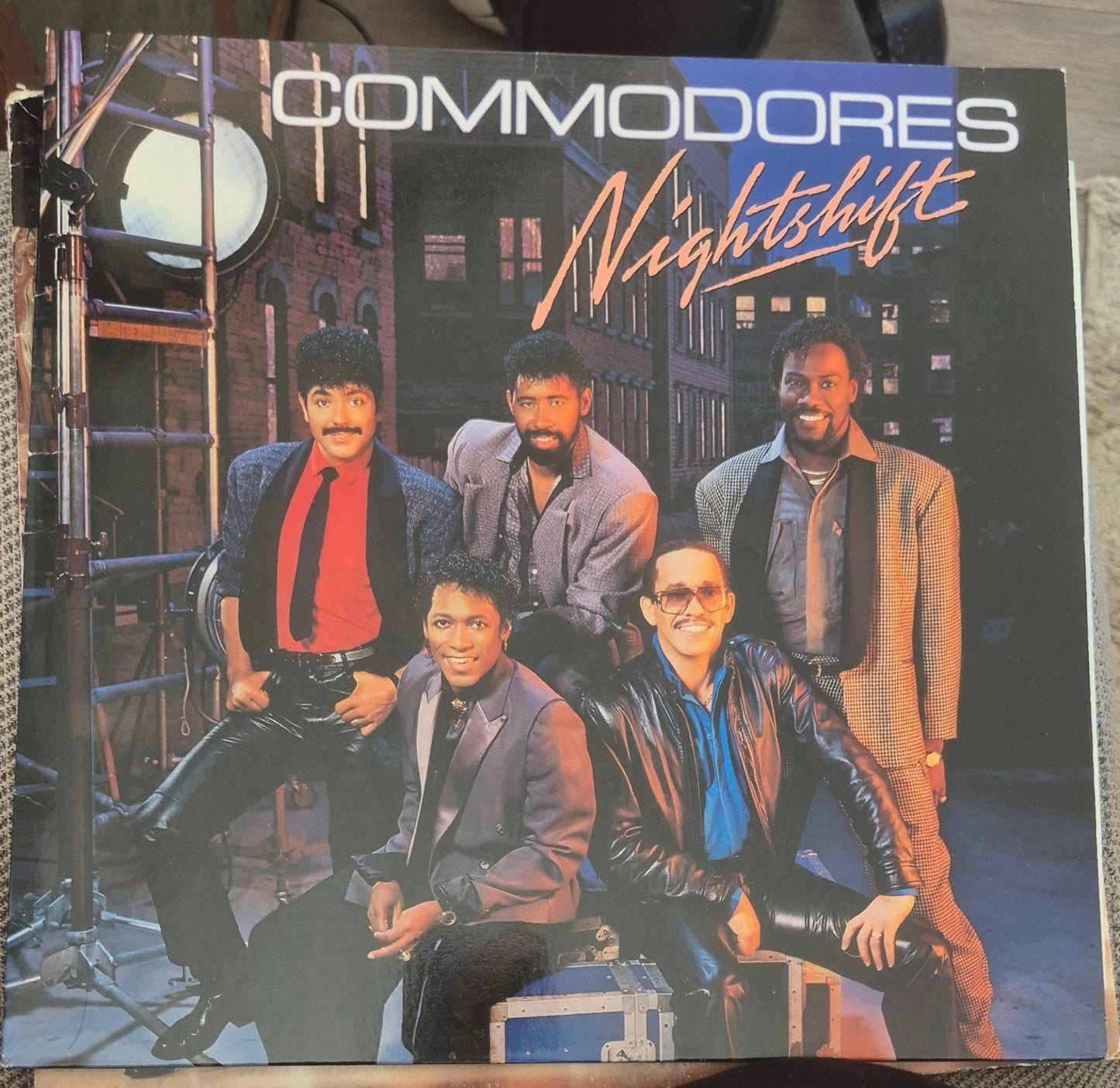 Commodores - Nightshift - BØR BØRSONS BRUKTHANDEL