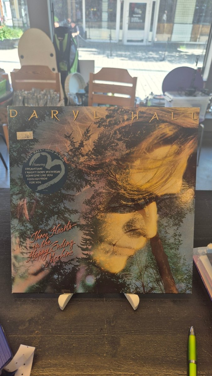 Daryl Hall – Three Hearts in the Happy Ending Machine - BØR BØRSONS BRUKTHANDEL