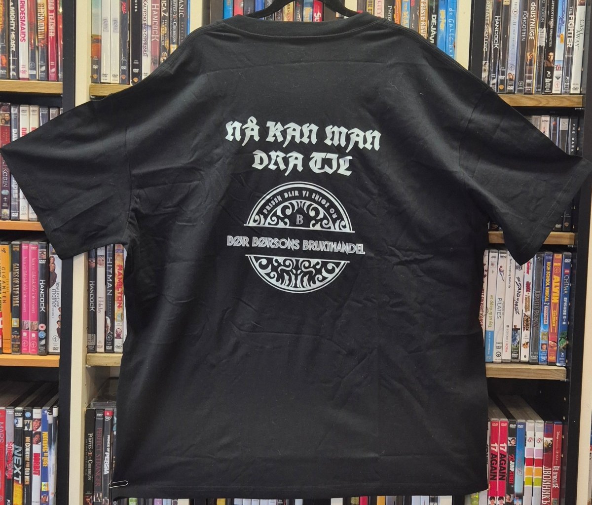 Helvete x Bør Børsons Brukthandel Tshirt (preorder) - BØR BØRSONS BRUKTHANDEL