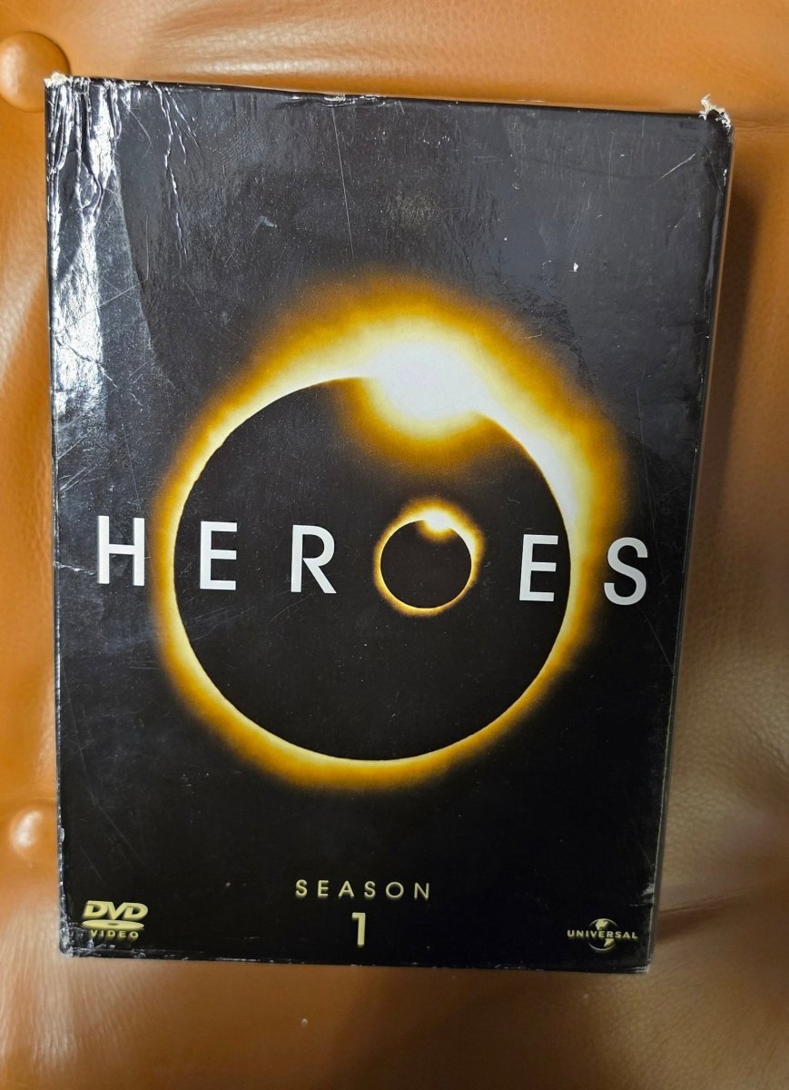 Heroes Season 1 DVD, første sesong, norsk utgave, Universal - BØR BØRSONS BRUKTHANDEL