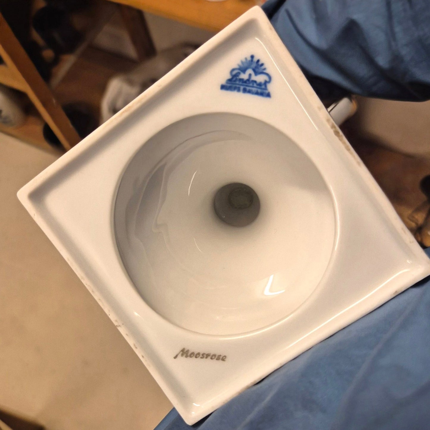 Lindner moosrose Vase - BØR BØRSONS BRUKTHANDEL