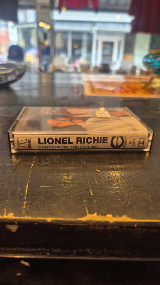 Lionel Richie - Dancing on the Ceiling (Kassett)