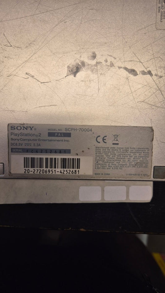 Sony PlayStation 2 Slim SCPH - 70004 (sølv) – PAL - BØR BØRSONS BRUKTHANDEL