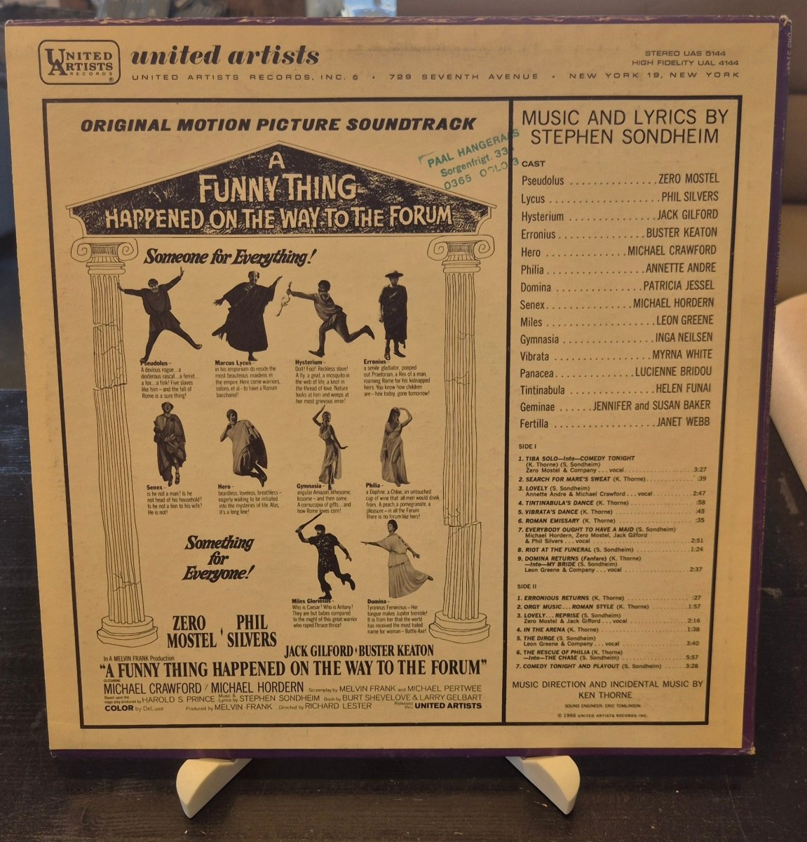 A Funny Thing Happened on the Way to the Forum - BØR BØRSONS BRUKTHANDEL