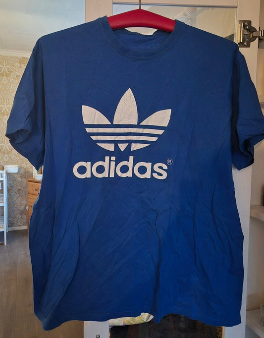 Adidas T - skjorte - BØR BØRSONS BRUKTHANDEL