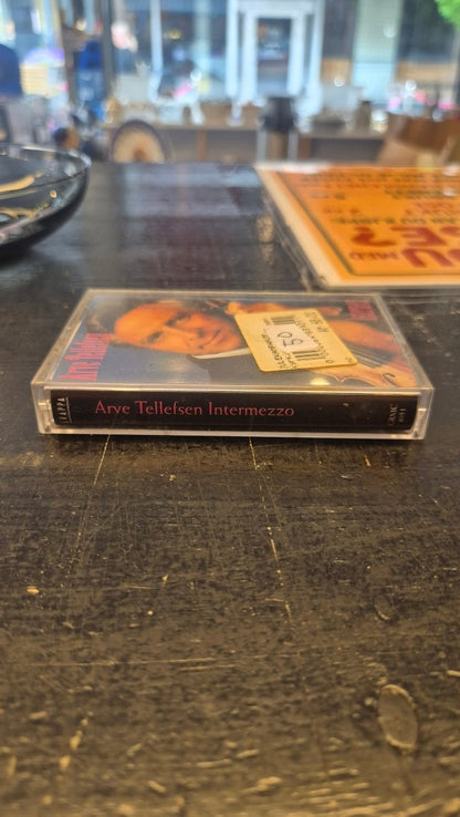 Arve Tellefsen - Intermezzo (Kassett) - BØR BØRSONS BRUKTHANDEL