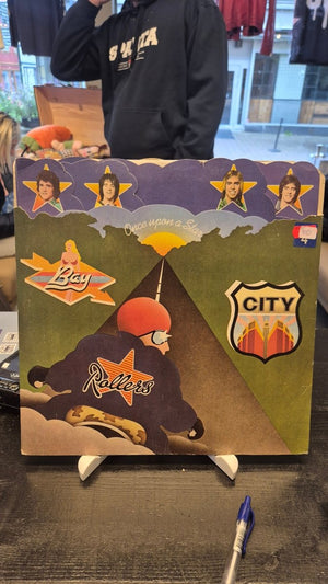 Descriptive image text