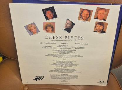 Chess Pieces (fra musikalen Chess) - BØR BØRSONS BRUKTHANDEL