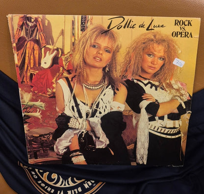 Dollie de Luxe - Rock vs. Opera (LP) - BØR BØRSONS BRUKTHANDEL