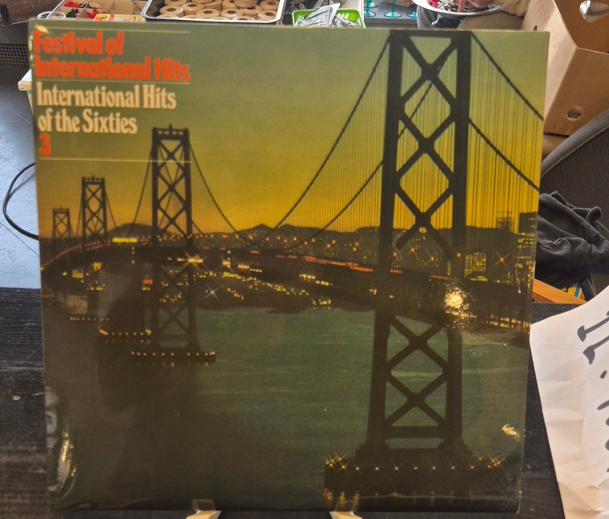 Festival of International hits 1 - 6 - BØR BØRSONS BRUKTHANDEL