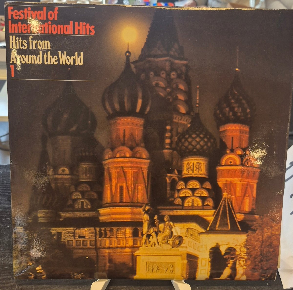 Festival of International hits 1 - 6 - BØR BØRSONS BRUKTHANDEL