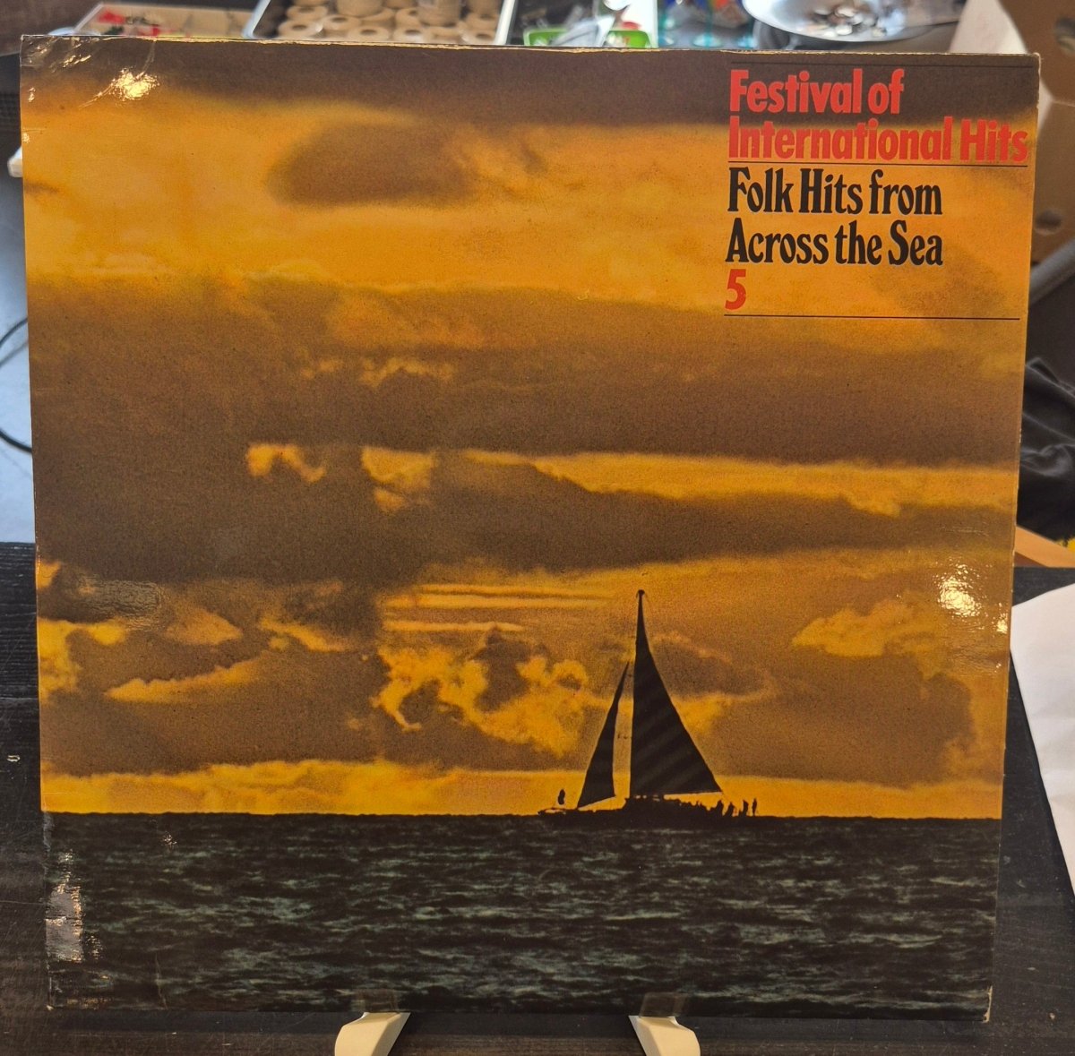 Festival of International hits 1 - 6 - BØR BØRSONS BRUKTHANDEL