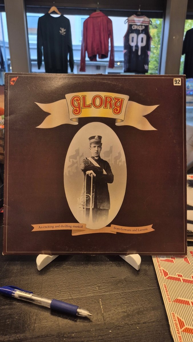 Glory - BØR BØRSONS BRUKTHANDEL