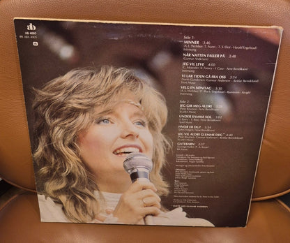 Hanne Krogh – Under Samme Sol (Vinyl LP, 1983) - BØR BØRSONS BRUKTHANDEL