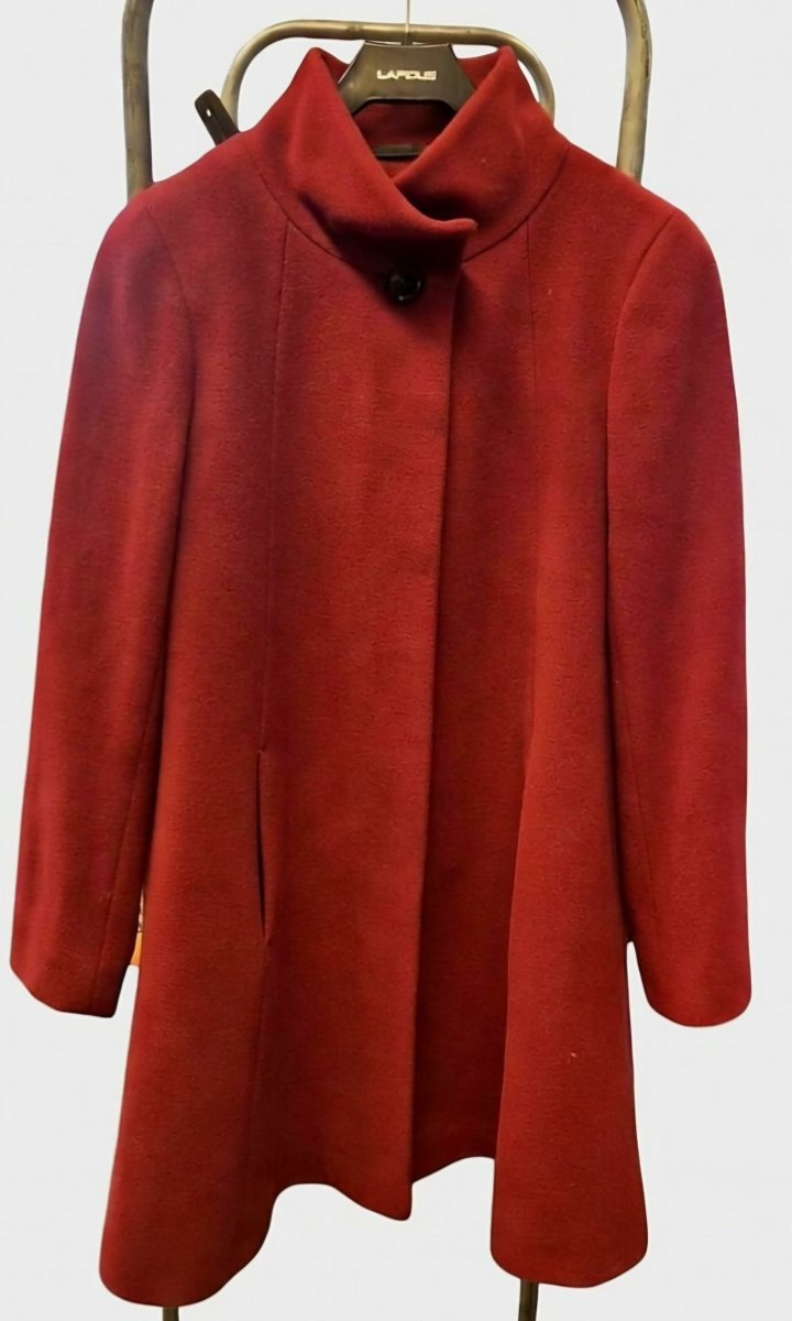 Hettemarks Saga Rød Kåpe – Helt NY! - BØR BØRSONS BRUKTHANDEL