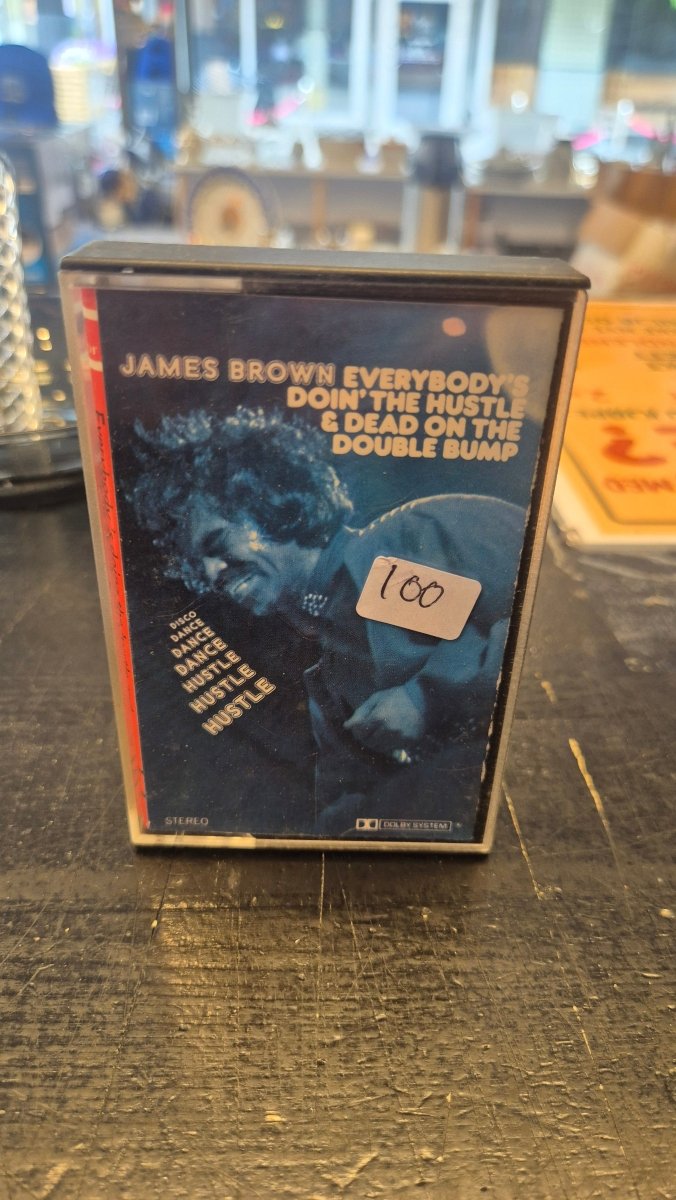 James Brown - Everybody's Doin' The Hustle & Dead On The Double Bump (Kassett) - BØR BØRSONS BRUKTHANDEL