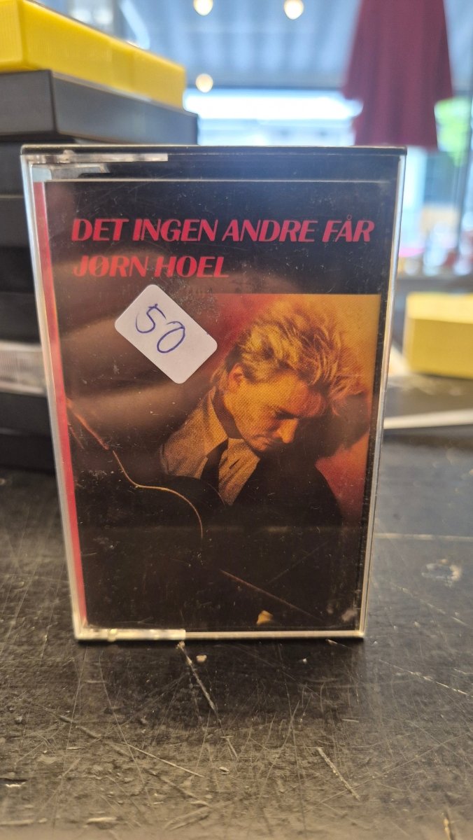 Jørn Hoel – Det Ingen Andre Får (Kassett) - BØR BØRSONS BRUKTHANDEL