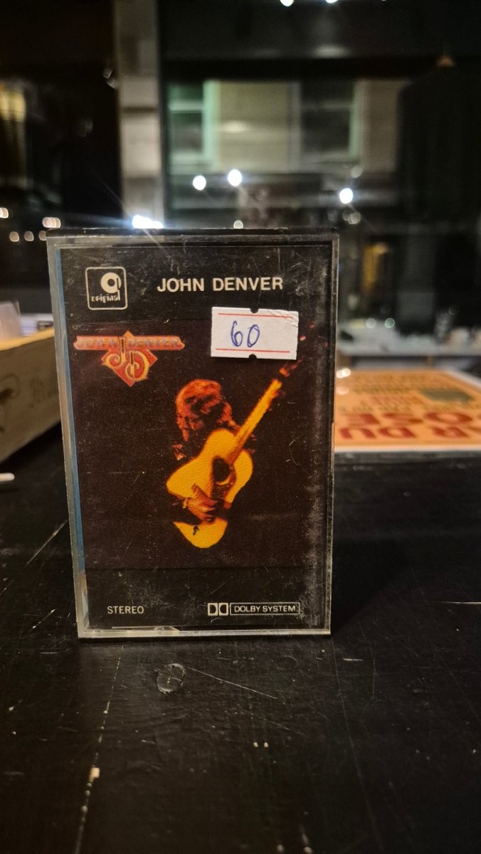 John Denver - John Denver (Kassett, Syrisk Uoffisiell Utgivelse) - BØR BØRSONS BRUKTHANDEL