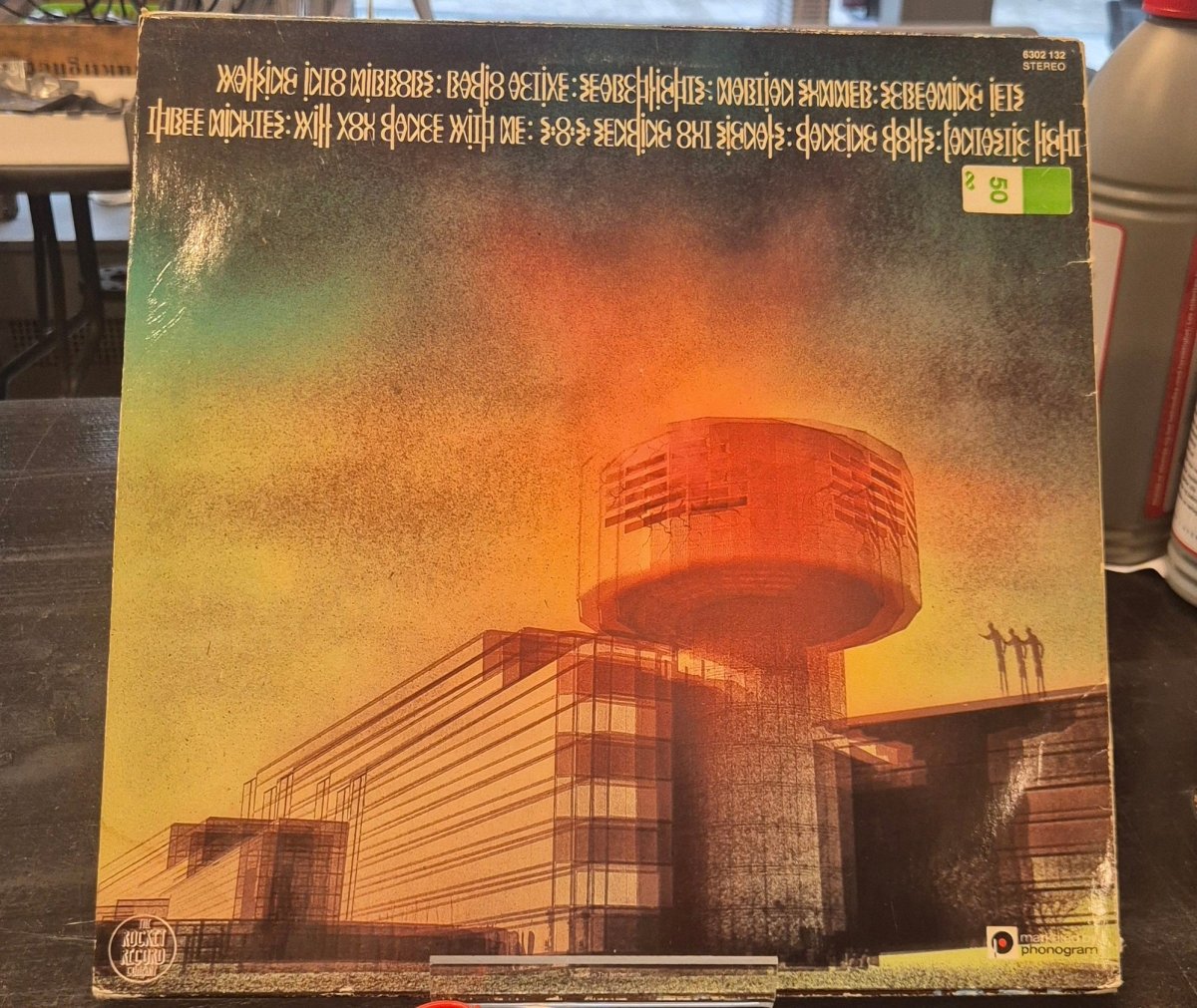 Johnny Warman – Walking Into Mirrors - BØR BØRSONS BRUKTHANDEL