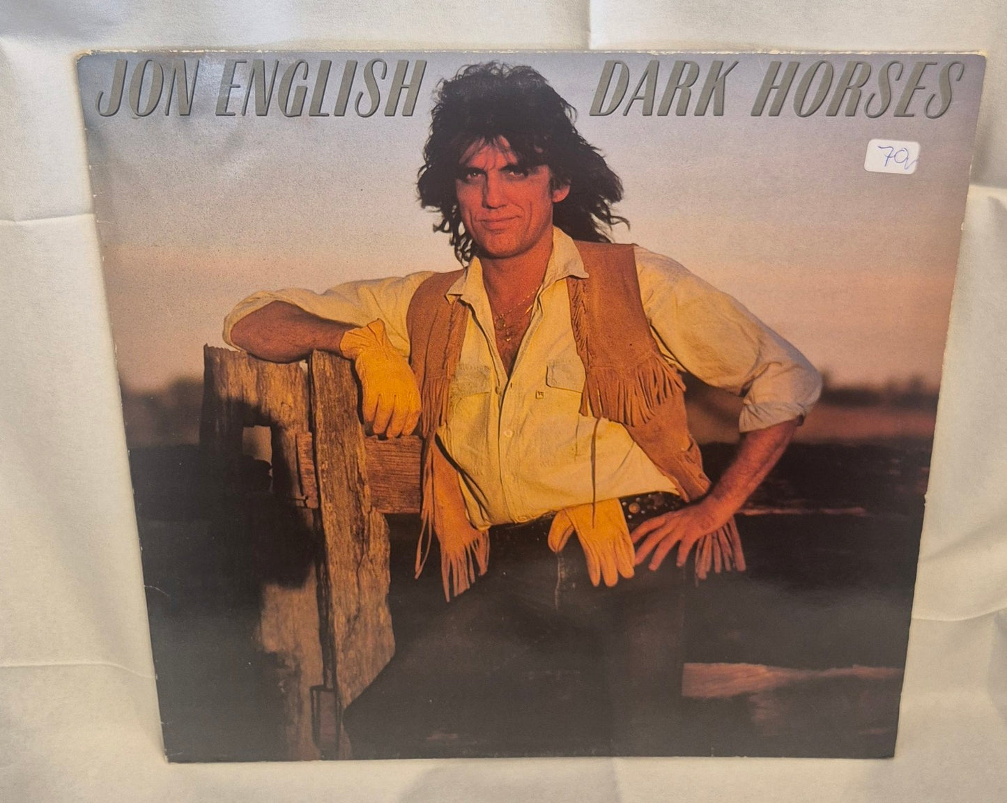 Jon English - Dark Horses - BØR Børsons Brukthandel