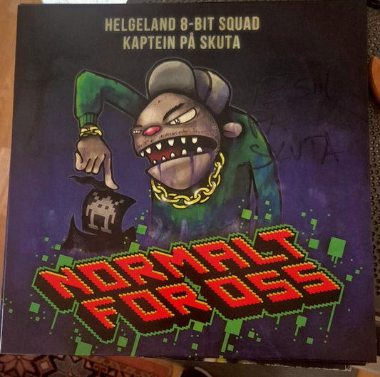 Kaptein på Skuta & Helgeland 8bit squad - Normalt for oss (Signert) - BØR BØRSONS BRUKTHANDEL