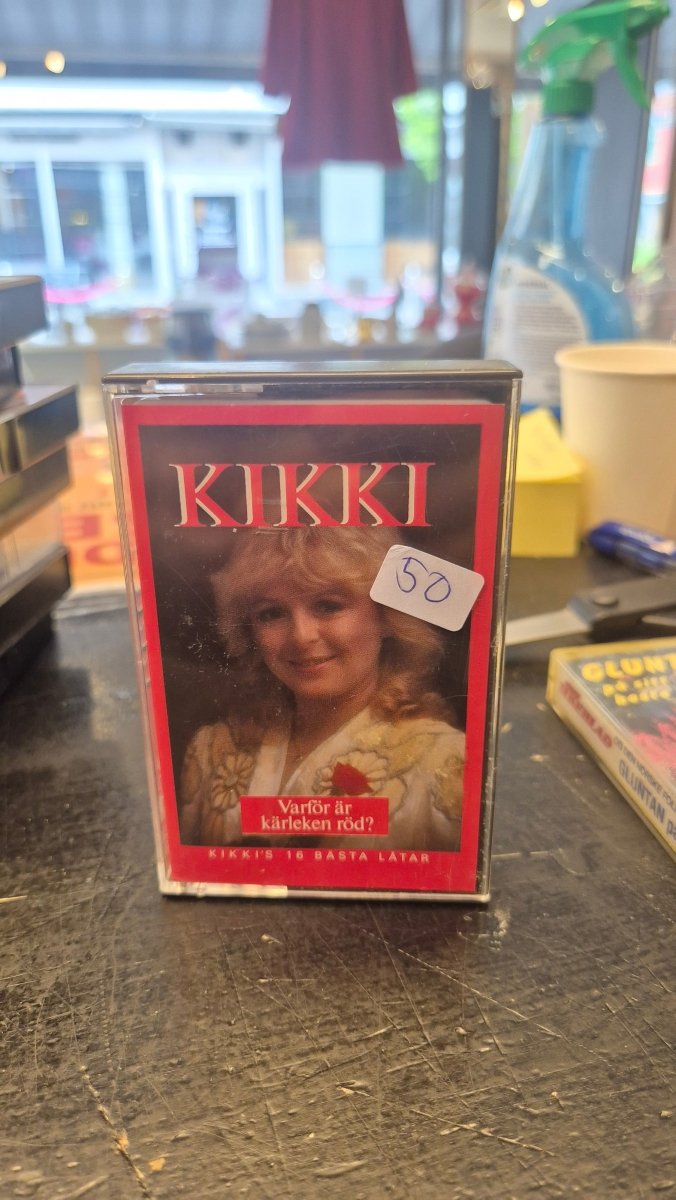Kikki Danielsson – Varför Är Kärleken Röd? (Kassett) - BØR BØRSONS BRUKTHANDEL
