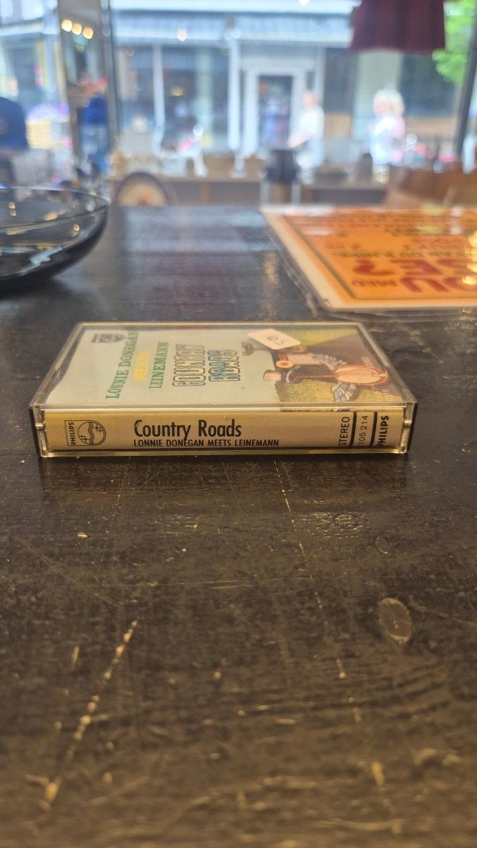Lonnie Donegan Meets Leinemann - Country Roads (Kassett) - BØR BØRSONS BRUKTHANDEL