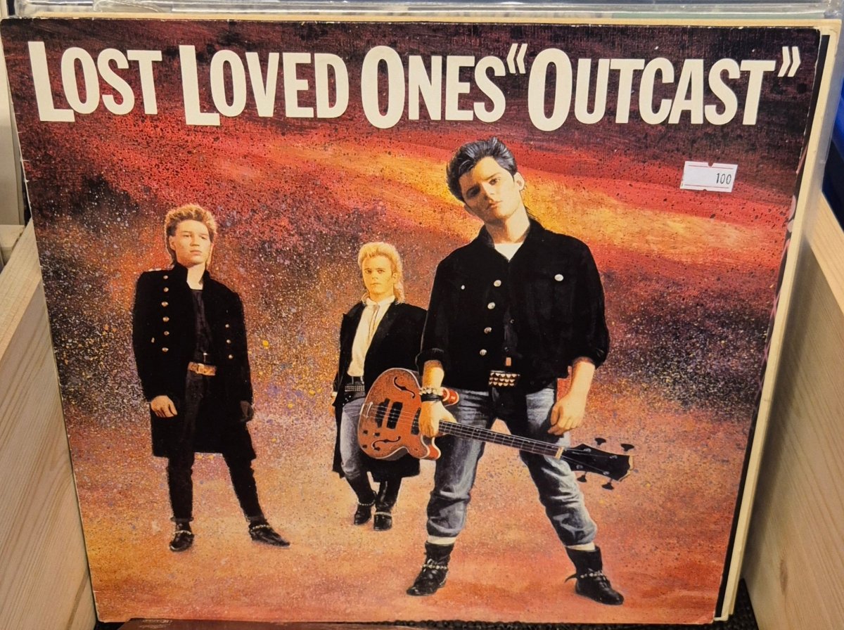 Lost Loved Ones – Outcast - BØR BØRSONS BRUKTHANDEL