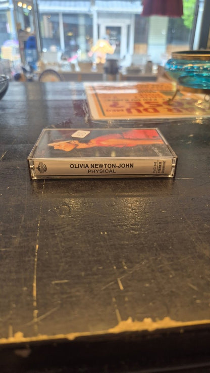 Olivia Newton-John - Physical (Kassett) - BØR BØRSONS BRUKTHANDEL