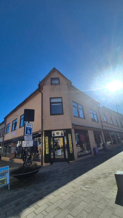 PRIVAT SHOPPING - FYSISK/DIGITALT - BØR BØRSONS BRUKTHANDEL