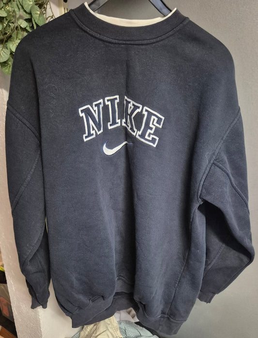 Nike genser