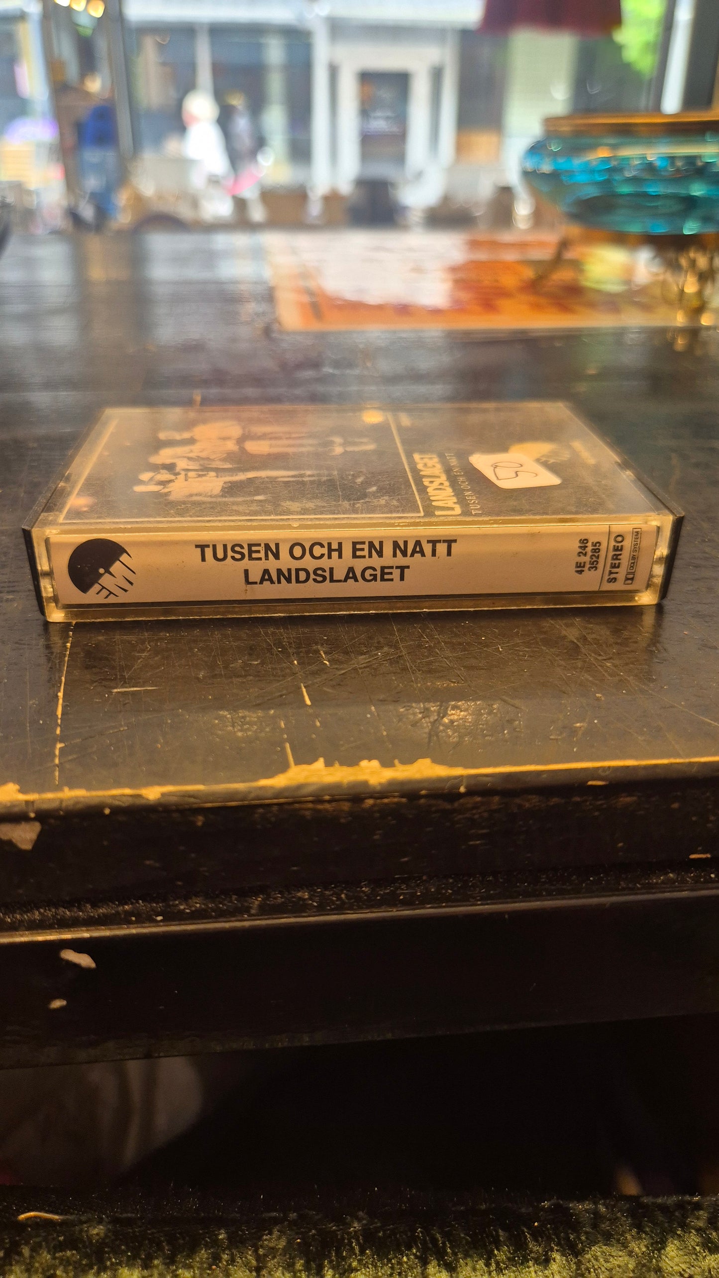 Landslaget - Tusen och en natt (Kassett)