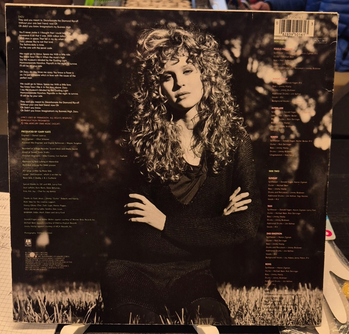 Rosie Vela – ZAZU - BØR BØRSONS BRUKTHANDEL