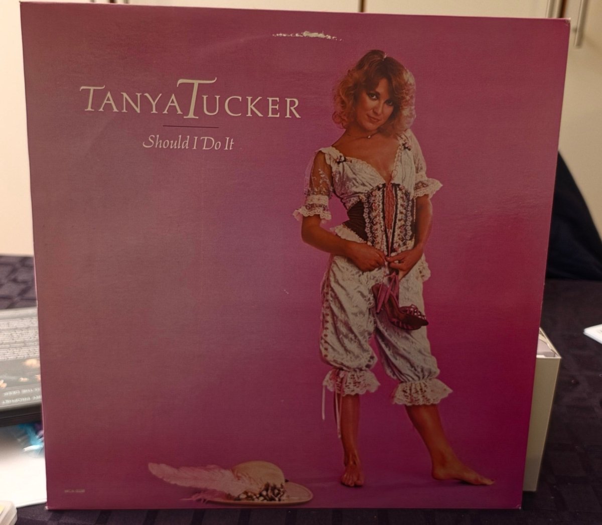 Tanya Tucker – Should I Do It LP 1981 MCA (M=VG+) - BØR BØRSONS BRUKTHANDEL