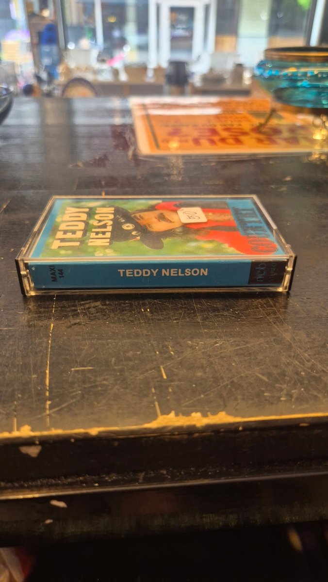 Teddy Nelson - Country (Kassett) - BØR BØRSONS BRUKTHANDEL
