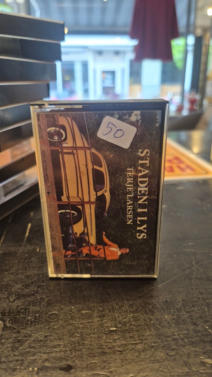 Terje Larsen - Staden i lys (Kassett) - BØR BØRSONS BRUKTHANDEL