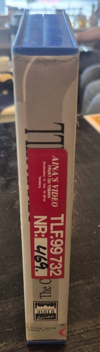 The Crazy World of Benny Hill (VHS) - BØR BØRSONS BRUKTHANDEL