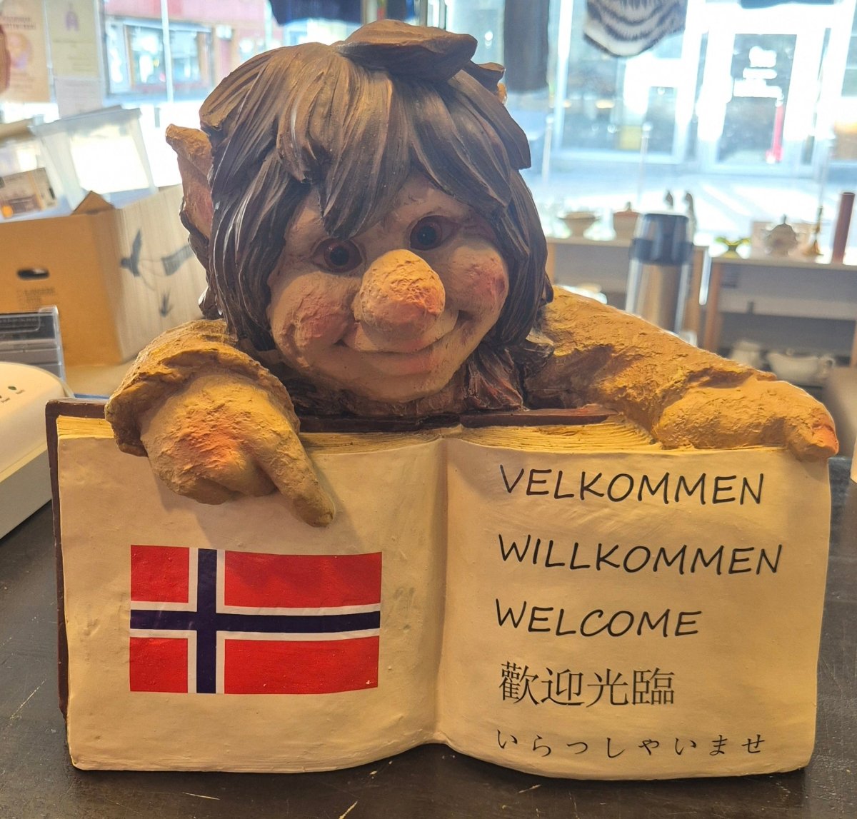 Trollfigur velkommen 30cm høy - BØR BØRSONS BRUKTHANDEL